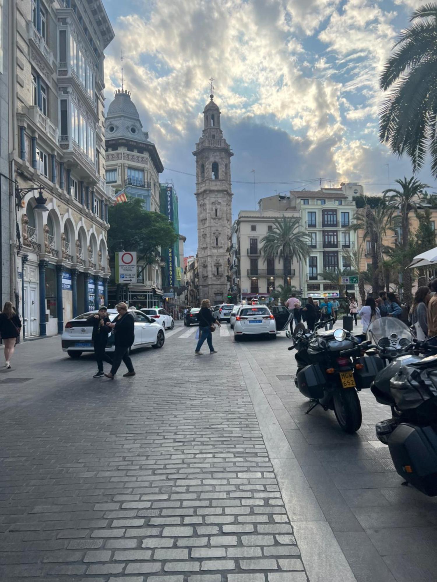 Valencia Aparthotel Cosmo Dış mekan fotoğraf